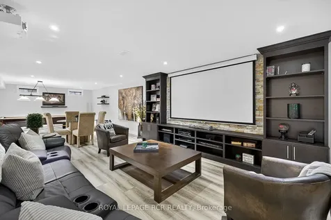 21 Corvinelli Drive Whitby ON L1M 0G7