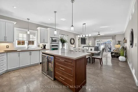 21 Corvinelli Drive Whitby ON L1M 0G7