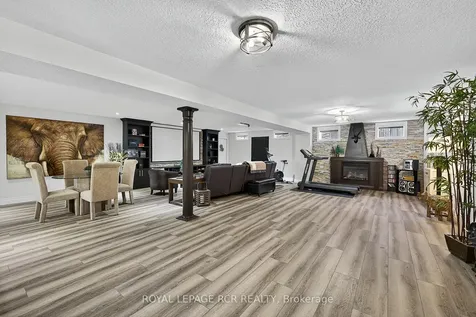 21 Corvinelli Drive Whitby ON L1M 0G7
