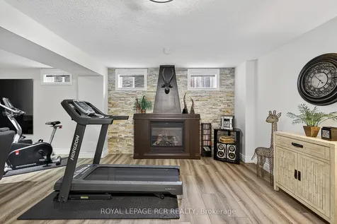21 Corvinelli Drive Whitby ON L1M 0G7