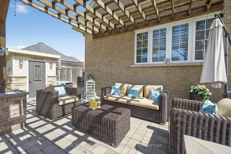 21 Corvinelli Drive Whitby ON L1M 0G7