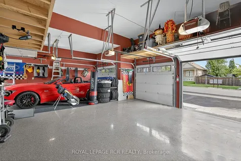 21 Corvinelli Drive Whitby ON L1M 0G7
