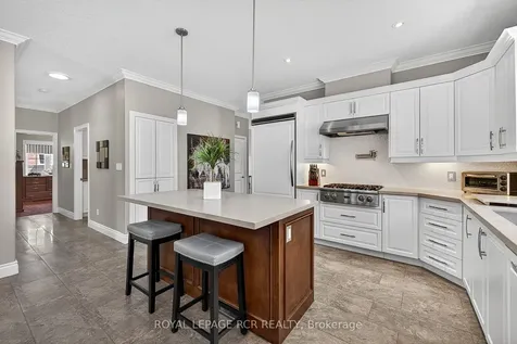 21 Corvinelli Drive Whitby ON L1M 0G7