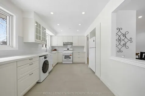 7 Snowhill Crescent Toronto ON M1S 3T4