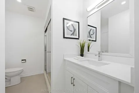 7 Snowhill Crescent Toronto ON M1S 3T4