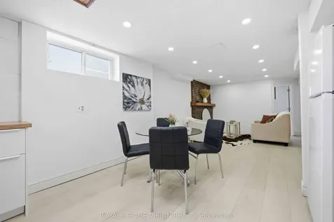 7 Snowhill Crescent Toronto ON M1S 3T4