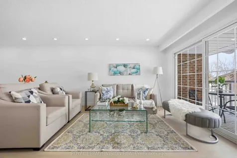 7 Snowhill Crescent Toronto ON M1S 3T4