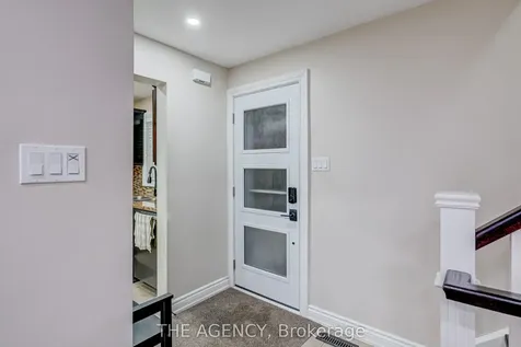 513 Alder Court Pickering ON L1V 4T2