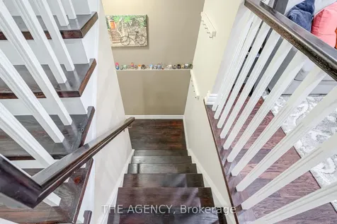 513 Alder Court Pickering ON L1V 4T2