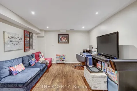 513 Alder Court Pickering ON L1V 4T2