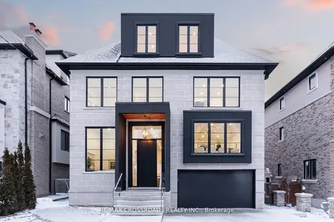 642 Annland Street Pickering ON L1W 1B1
