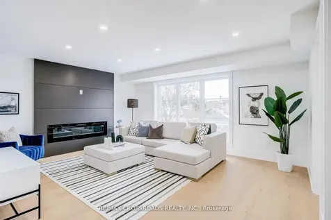 642 Annland Street Pickering ON L1W 1B1