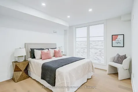 642 Annland Street Pickering ON L1W 1B1