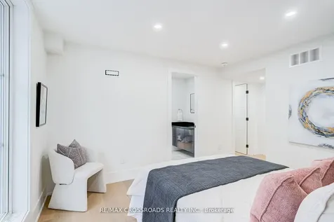 642 Annland Street Pickering ON L1W 1B1