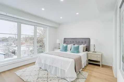642 Annland Street Pickering ON L1W 1B1