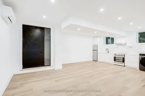 642 Annland Street Pickering ON L1W 1B1