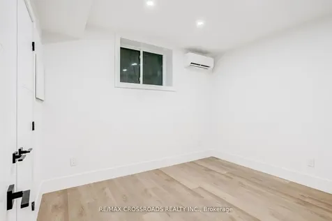 642 Annland Street Pickering ON L1W 1B1