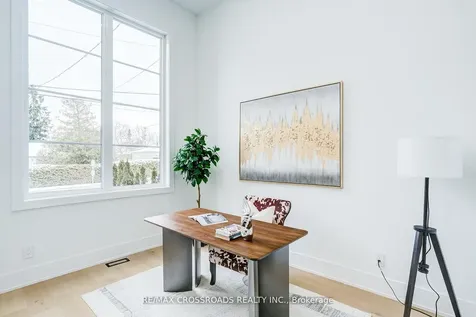 642 Annland Street Pickering ON L1W 1B1