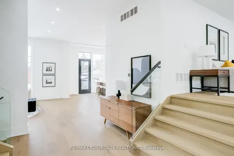 642 Annland Street Pickering ON L1W 1B1