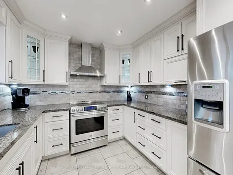 1549 Saugeen Drive Pickering ON L1V 5P9