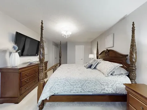 1549 Saugeen Drive Pickering ON L1V 5P9