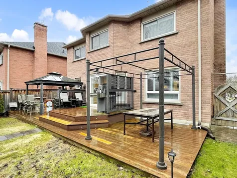 1549 Saugeen Drive Pickering ON L1V 5P9