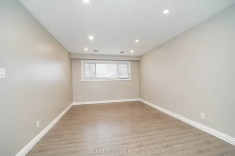 361 Dwight Avenue Oshawa ON L1J 1K8