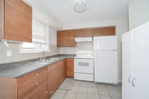 361 Dwight Avenue Oshawa ON L1J 1K8