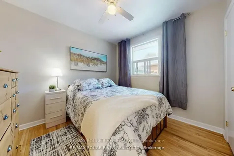 18 Darlingside Drive Toronto ON M1E 3N8