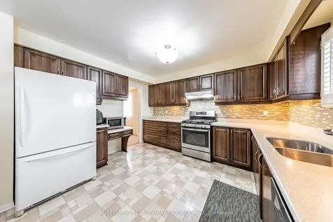 256 Centennial Road Toronto ON M1C 1Z9