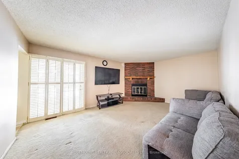256 Centennial Road Toronto ON M1C 1Z9