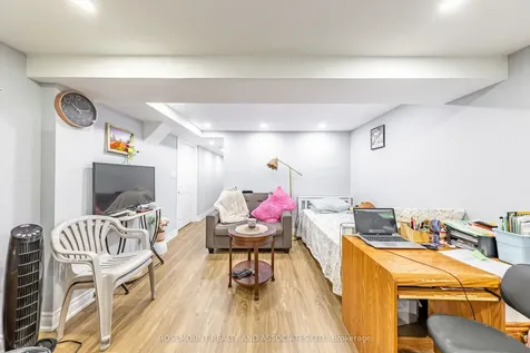 256 Centennial Road Toronto ON M1C 1Z9