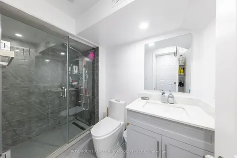 256 Centennial Road Toronto ON M1C 1Z9