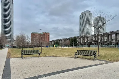 255 Village Green Square Toronto ON M1S 0L7