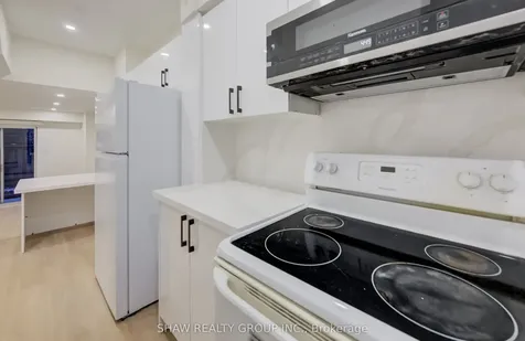 275 Broadview Avenue Toronto ON M4M 3H5
