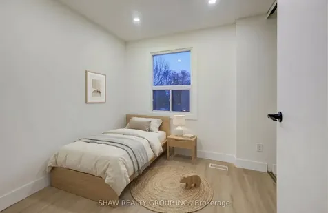275 Broadview Avenue Toronto ON M4M 3H5