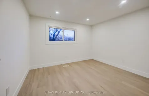 275 Broadview Avenue Toronto ON M4M 3H5