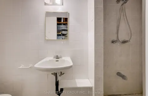 275 Broadview Avenue Toronto ON M4M 3H5