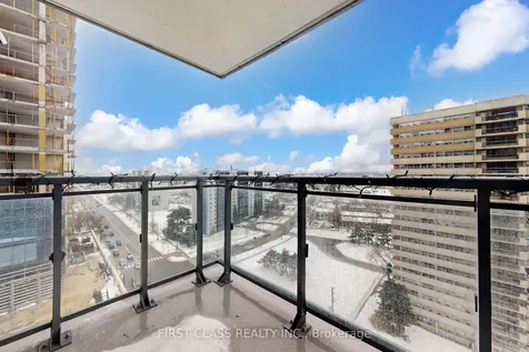 20 Meadowglen Place Toronto ON M1G 0A9