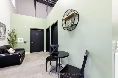 1472 Thornton Road N Oshawa ON L1L 0P3