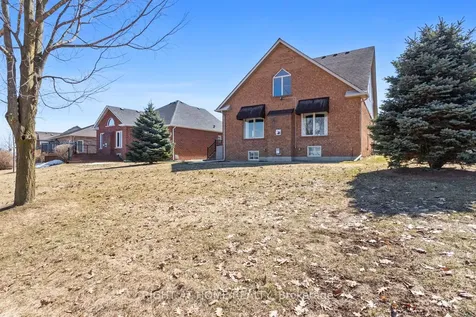 303 Waterbury Crescent Scugog ON L9L 1S5