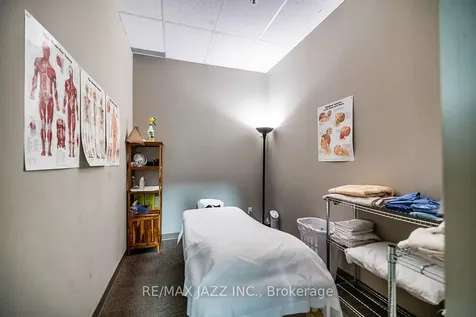 274 Mackenzie Avenue Ajax ON L1S 2E9