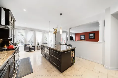 86 Rockland Crescent Whitby ON L1M 0A9