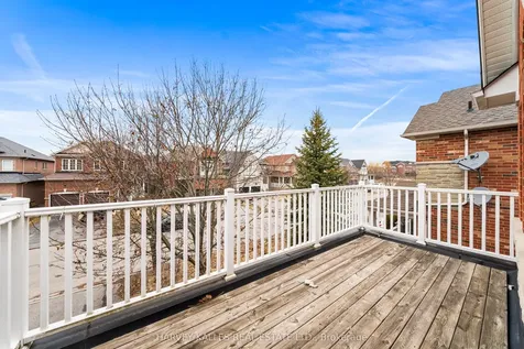 86 Rockland Crescent Whitby ON L1M 0A9