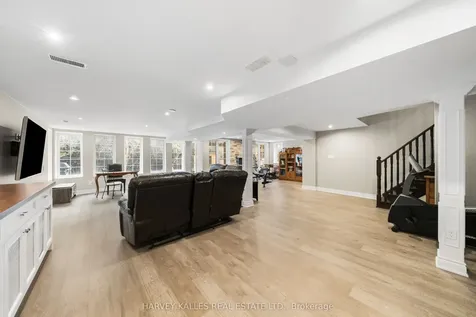 86 Rockland Crescent Whitby ON L1M 0A9
