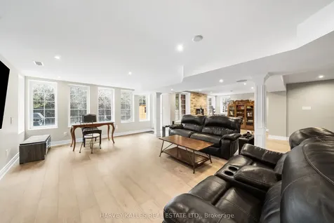86 Rockland Crescent Whitby ON L1M 0A9