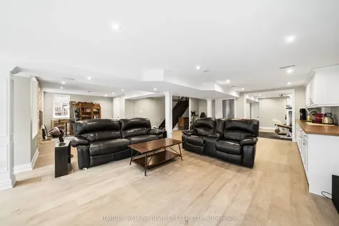 86 Rockland Crescent Whitby ON L1M 0A9