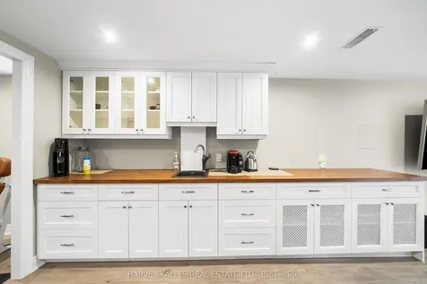 86 Rockland Crescent Whitby ON L1M 0A9