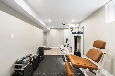 86 Rockland Crescent Whitby ON L1M 0A9