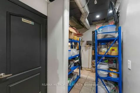 24 Simcoe Street N Oshawa ON L1H 8C1